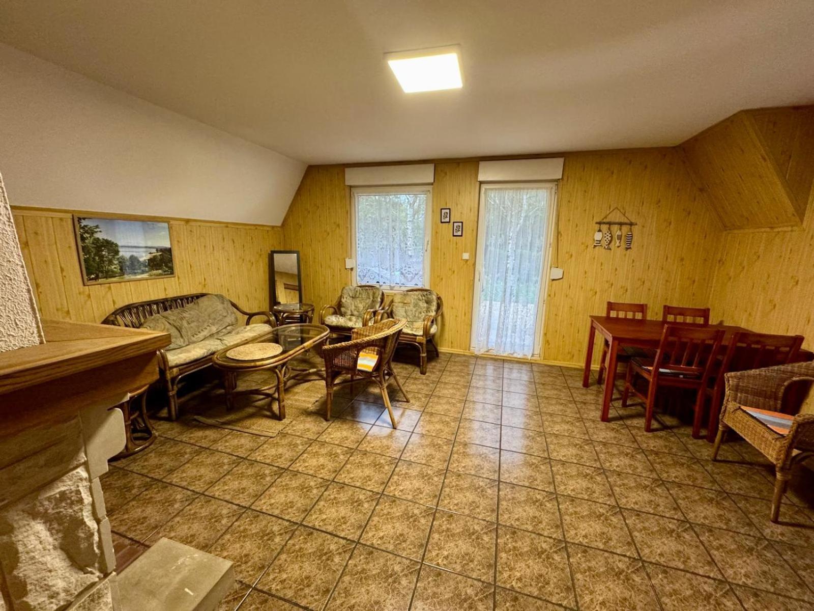 Domek Letniskowy Glebinow Nysa Esterno foto
